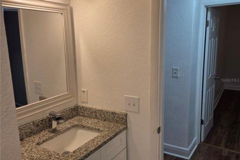 Villa ou maison à louer à Saint Petersburg, Floride: 3 chambres, 81.01 m2 № 1884063 - photo 10