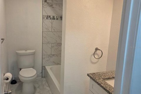 Villa ou maison à louer à Saint Petersburg, Floride: 3 chambres, 81.01 m2 № 1884063 - photo 8