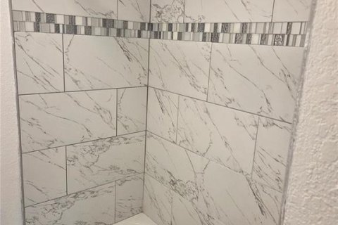 Villa ou maison à louer à Saint Petersburg, Floride: 3 chambres, 81.01 m2 № 1884063 - photo 9