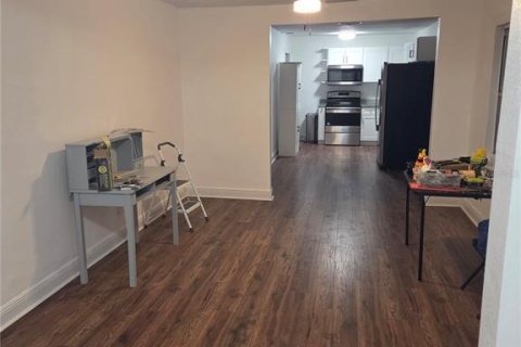 Villa ou maison à louer à Saint Petersburg, Floride: 3 chambres, 81.01 m2 № 1884063 - photo 3