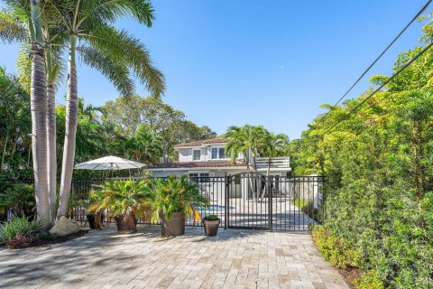 Casa en Delray Beach, Florida 3 dormitorios, 252.79 m2 № 2087687