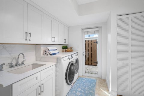 Casa en alquiler en Delray Beach, Florida, 3 dormitorios, 252.79 m2 № 2087687 - foto 11