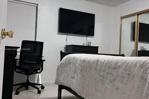 Condominio en venta en Miami, Florida, 2 dormitorios, 80.45 m2 № 1867010 - foto 17