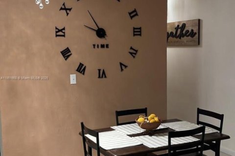 Condominio en venta en Miami, Florida, 2 dormitorios, 80.45 m2 № 1867010 - foto 20