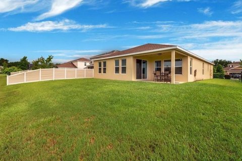 House in Eustis, Florida 4 bedrooms, 195.56 sq.m. № 1684578 - photo 8