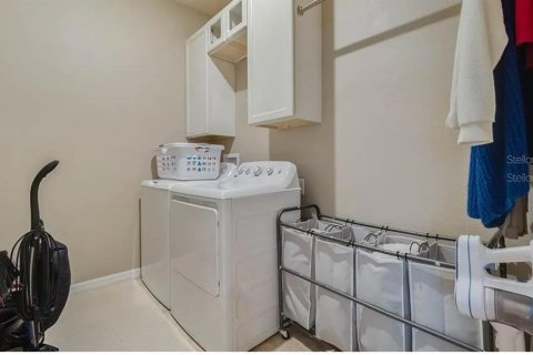 House in Eustis, Florida 4 bedrooms, 195.56 sq.m. № 1684578 - photo 4