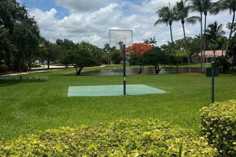House in Weston, Florida 3 bedrooms, 165.18 sq.m. № 2086512 - photo 28