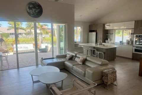 House in Weston, Florida 3 bedrooms, 165.18 sq.m. № 2086512 - photo 6