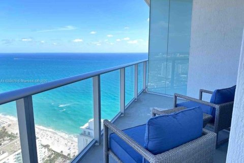 Condominio en venta en Hollywood, Florida, 1 dormitorio, 80.73 m2 № 1957615 - foto 11