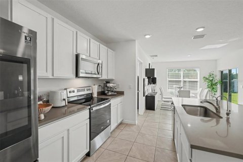 Villa ou maison à vendre à San Antonio, Floride: 3 chambres, 155.33 m2 № 2413642 - photo 14