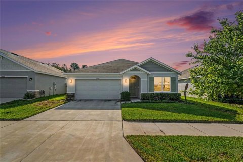 Villa ou maison à San Antonio, Floride 3 chambres, 155.33 m2 № 2413642
