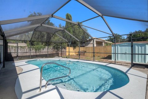 House in Brandon, Florida 3 bedrooms, 109.25 sq.m. № 1916821 - photo 27
