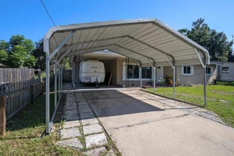 House in Brandon, Florida 3 bedrooms, 109.25 sq.m. № 1916821 - photo 2