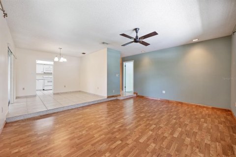 Villa ou maison à vendre à Altamonte Springs, Floride: 4 chambres, 171.78 m2 № 1893688 - photo 23