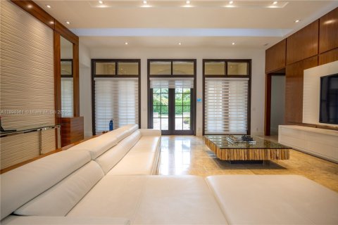 House in Parkland, Florida 5 bedrooms, 291.99 sq.m. № 2014833 - photo 13