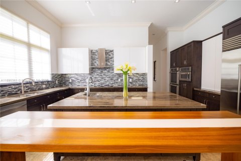 House in Parkland, Florida 5 bedrooms, 291.99 sq.m. № 2014833 - photo 26