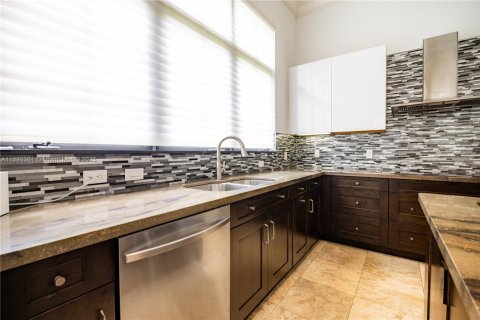 House in Parkland, Florida 5 bedrooms, 291.99 sq.m. № 2014833 - photo 30