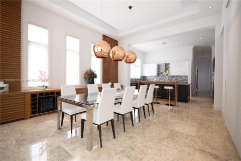 House in Parkland, Florida 5 bedrooms, 291.99 sq.m. № 2014833 - photo 18