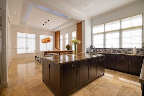 House in Parkland, Florida 5 bedrooms, 291.99 sq.m. № 2014833 - photo 23