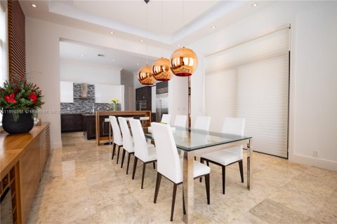 House in Parkland, Florida 5 bedrooms, 291.99 sq.m. № 2014833 - photo 19