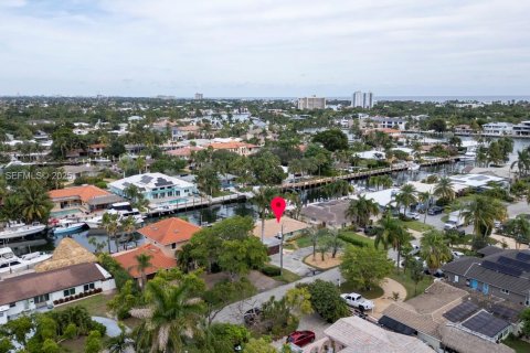 House in Pompano Beach, Florida 3 bedrooms, 151.24 sq.m. № 2034217 - photo 15