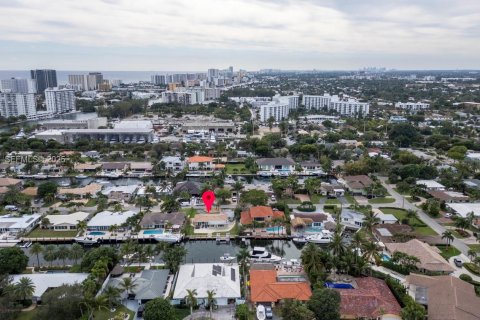 House in Pompano Beach, Florida 3 bedrooms, 151.24 sq.m. № 2034217 - photo 10