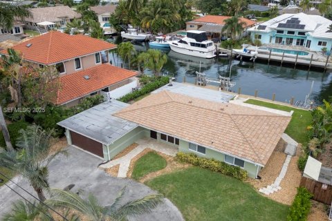 House in Pompano Beach, Florida 3 bedrooms, 151.24 sq.m. № 2034217 - photo 26