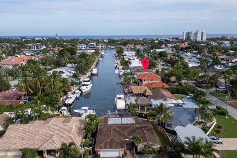 House in Pompano Beach, Florida 3 bedrooms, 151.24 sq.m. № 2034217 - photo 20