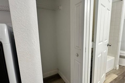 Condominio en venta en Orlando, Florida, 2 dormitorios, 101.36 m2 № 2208266 - foto 10