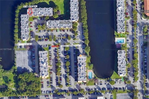 Condominio en alquiler en Miami, Florida, 2 dormitorios, 73.67 m2 № 2043952 - foto 20