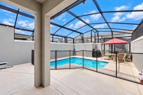 Touwnhouse à vendre à Kissimmee, Floride: 4 chambres, 176.7 m2 № 2438234 - photo 9