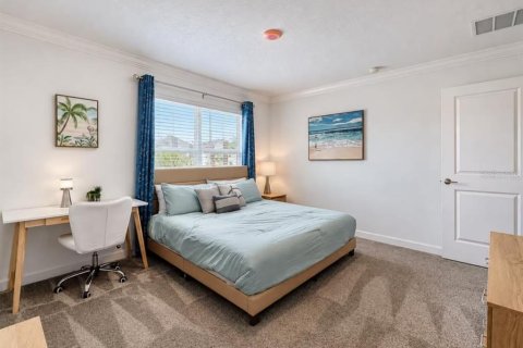 Touwnhouse à vendre à Kissimmee, Floride: 4 chambres, 176.7 m2 № 2438234 - photo 5