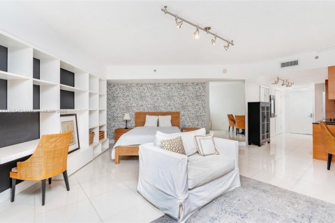 Condominio en alquiler en Miami, Florida, 55.56 m2 № 1877498 - foto 11