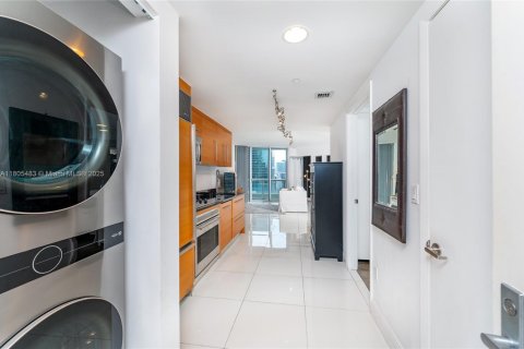 Condominio en alquiler en Miami, Florida, 55.56 m2 № 1877498 - foto 15