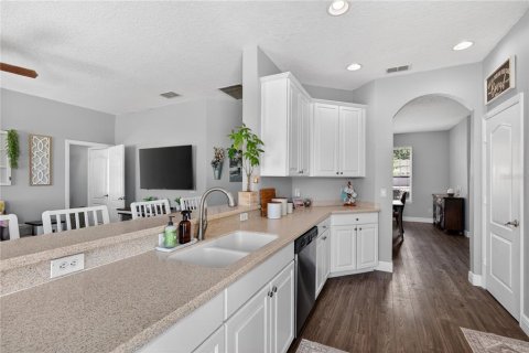 Casa en venta en Sorrento, Florida, 4 dormitorios, 252.6 m2 № 2222388 - foto 13