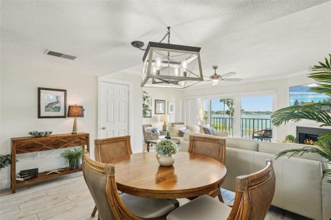 Copropriété à vendre à Saint Petersburg, Floride: 2 chambres, 117.52 m2 № 2093877 - photo 23