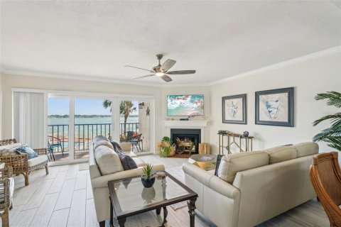 Copropriété à vendre à Saint Petersburg, Floride: 2 chambres, 117.52 m2 № 2093877 - photo 6