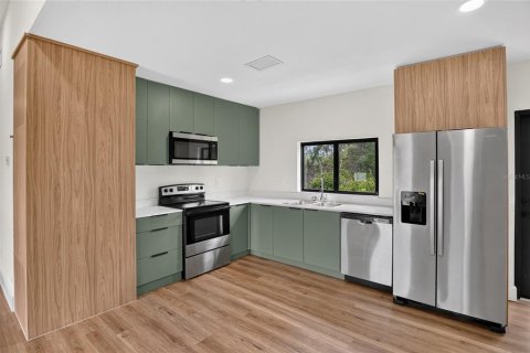 Villa ou maison à vendre à Ocala, Floride: 3 chambres, 112.97 m2 № 2287897 - photo 4