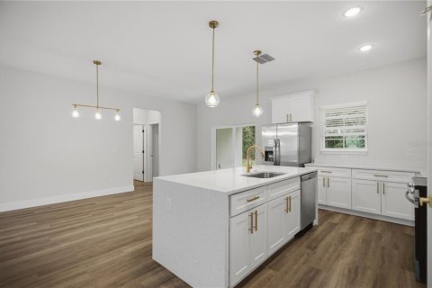 Casa en venta en Citrus Springs, Florida, 4 dormitorios, 168 m2 № 2427366 - foto 10