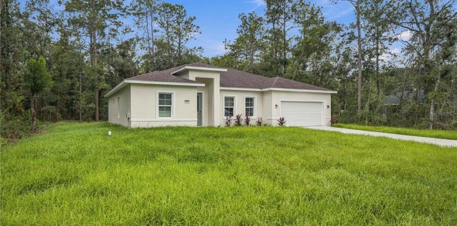 Casa en Citrus Springs, Florida 4 dormitorios, 168 m2 № 2427366