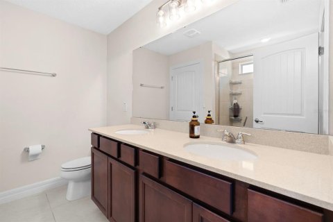 Casa en venta en Riverview, Florida, 5 dormitorios, 244.89 m2 № 2422744 - foto 23