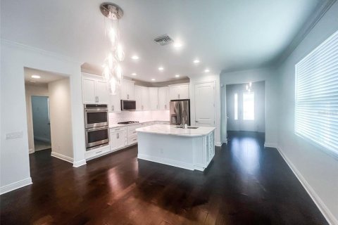 Villa ou maison à louer à Odessa, Floride: 3 chambres, 277.59 m2 № 2395628 - photo 4