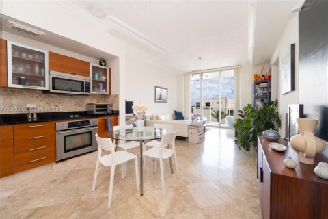 Condo in Miami, Florida, 1 bedroom  № 2086397