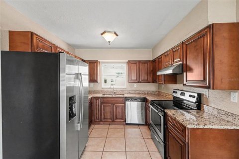 House in Seminole, Florida 3 bedrooms, 148.46 sq.m. № 2237985 - photo 9
