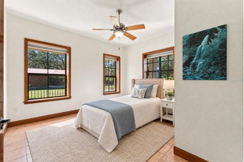 House in Weeki Wachee, Florida 8 bedrooms, 584.82 sq.m. № 2430395 - photo 29