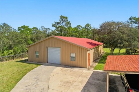 House in Weeki Wachee, Florida 8 bedrooms, 584.82 sq.m. № 2430395 - photo 7