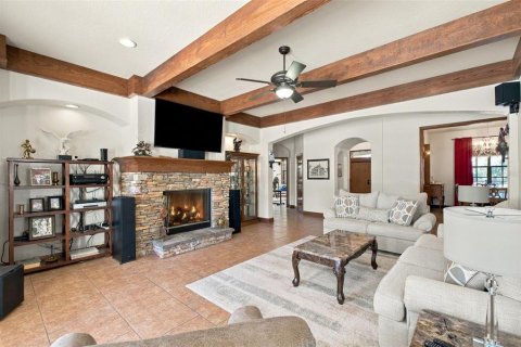 House in Weeki Wachee, Florida 8 bedrooms, 584.82 sq.m. № 2430395 - photo 14