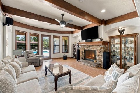 House in Weeki Wachee, Florida 8 bedrooms, 584.82 sq.m. № 2430395 - photo 13
