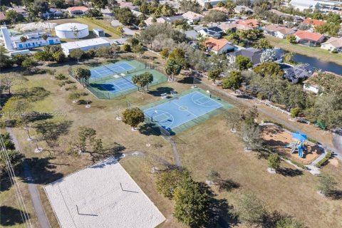 Купить кондоминиум в Корал-Спрингс, Флорида 2 спальни, 76.64м2, № 2011410 - фото 26