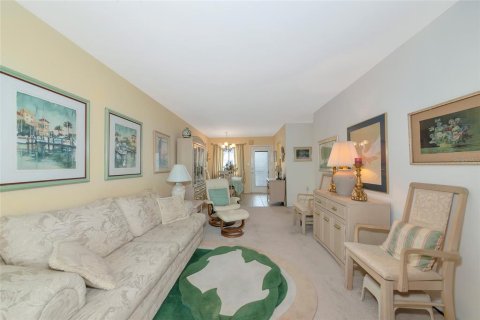 Condo in Bradenton, Florida, 1 bedroom  № 1847951 - photo 9